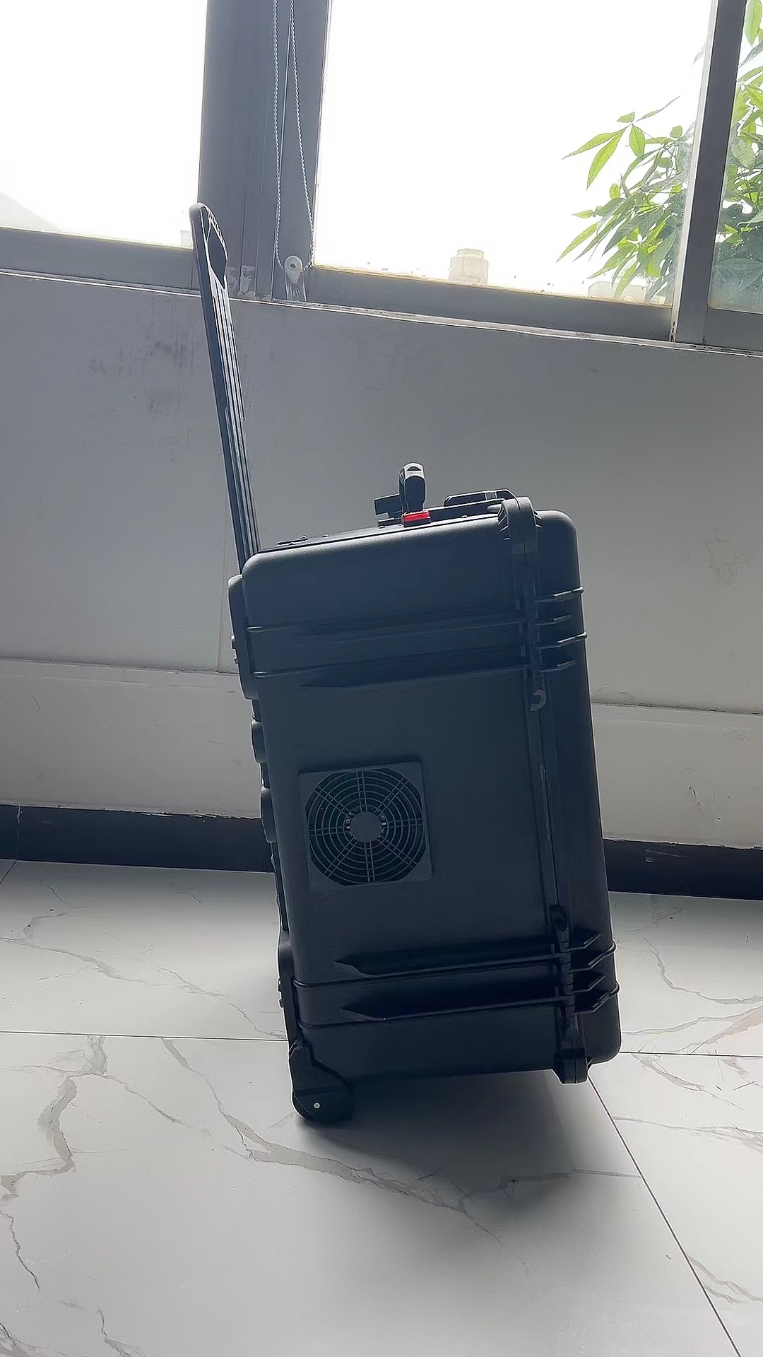 南涧手拉箱型移动通信干扰器